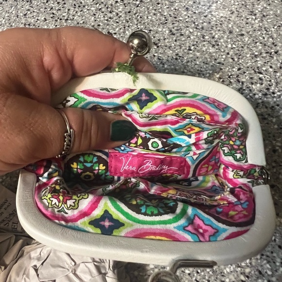 👛VERA BRADLEY KISSLOCK COIN PURSE - Picture 4 of 16